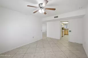 9710 W Hawthorn Ct, Sun City, AZ 85351 - Photo 14