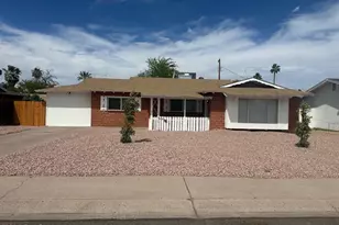 3606 W Stella Ln, Phoenix, AZ 85019 - Photo 2