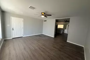 3606 W Stella Ln, Phoenix, AZ 85019 - Photo 8