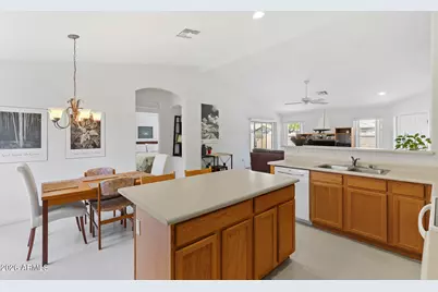 9320 W Deanna Drive, Peoria, AZ 85382 - Photo 4