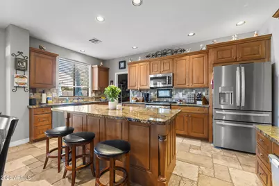 8996 W Potter Drive, Peoria, AZ 85382 - Photo 2