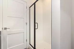 2063 E Lemon St, Tempe, AZ 85281 - Photo 16