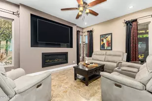 6838 W Robin Ln, Glendale, AZ 85310 - Photo 10