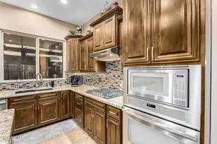 6838 W Robin Ln, Glendale, AZ 85310 - Photo 16