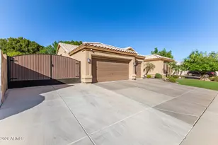 6838 W Robin Ln, Glendale, AZ 85310 - Photo 2
