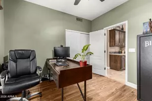 6838 W Robin Ln, Glendale, AZ 85310 - Photo 30