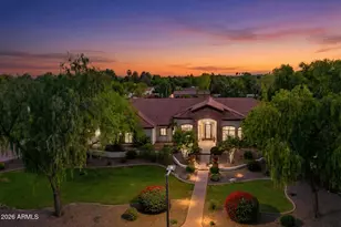 745 E John Henry Ln, Gilbert, AZ 85296 - Photo 2