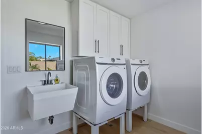 7824 E Navarro Avenue, Mesa, AZ 85209 - Photo 24