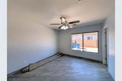 27321 N Gidiyup Trail, Phoenix, AZ 85085 - Photo 36