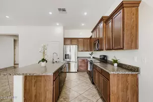 18188 W Paradise Ln, Surprise, AZ 85388 - Photo 8