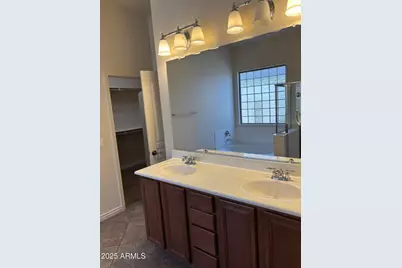 18188 W Paradise Lane, Surprise, AZ 85388 - Photo 28