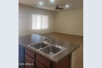 18188 W Paradise Lane, Surprise, AZ 85388 - Photo 4