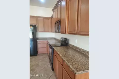 18188 W Paradise Lane, Surprise, AZ 85388 - Photo 2
