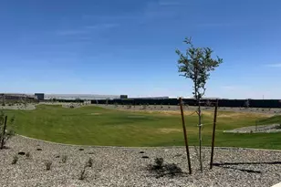 10161 N 156th Dr, Waddell, AZ 85355 - Photo 16