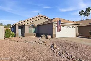 661 N Joshua Tree Ln, Gilbert, AZ 85234 - Photo 2