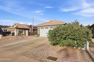 661 N Joshua Tree Ln, Gilbert, AZ 85234 - Photo 10