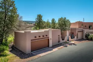 33 Monterey Cir, Sedona, AZ 86351 - Photo 2