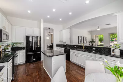 7034 W Rose Garden Lane, Glendale, AZ 85308 - Photo 12