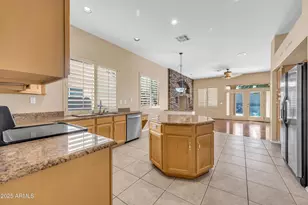 875 W Aloe Pl, Chandler, AZ 85248 - Photo 38