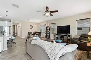 8607 E Desert Ln, Mesa, AZ 85209 - Photo 10