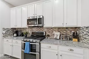 8607 E Desert Ln, Mesa, AZ 85209 - Photo 6