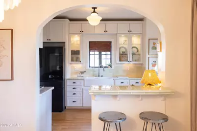 330 W Almeria Road, Phoenix, AZ 85003 - Photo 18