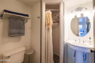 330 W Almeria Rd, Phoenix, AZ 85003 - Photo 48