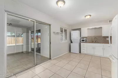 10120 W Sun City Boulevard, Sun City, AZ 85351 - Photo 8