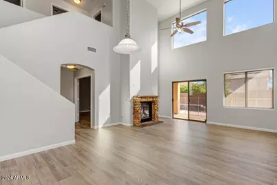 15441 W Shangri La Road, Surprise, AZ 85379 - Photo 4