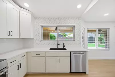 14644 S 24th Place, Phoenix, AZ 85048 - Photo 12