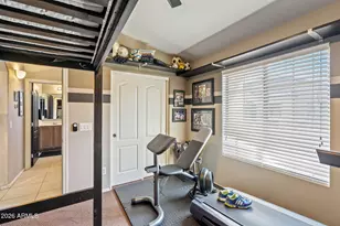 2725 E Mine Creek Rd, Phoenix, AZ 85024 - Photo 24