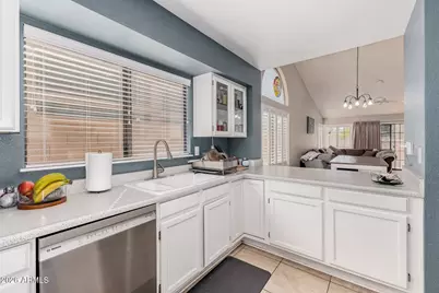 83 W Calle De Arcos --, Tempe, AZ 85284 - Photo 18