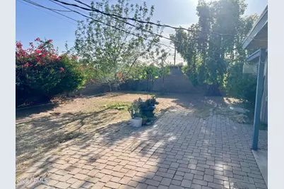 2439 W Freeway Lane, Phoenix, AZ 85021 - Photo 26