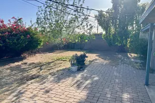 2439 W Freeway Ln, Phoenix, AZ 85021 - Photo 26