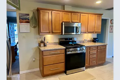 2439 W Freeway Lane, Phoenix, AZ 85021 - Photo 8