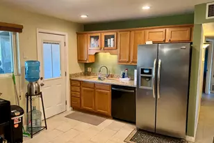 2439 W Freeway Ln, Phoenix, AZ 85021 - Photo 10