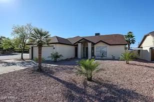 3951 E Waltann Ln, Phoenix, AZ 85032 - Photo 2