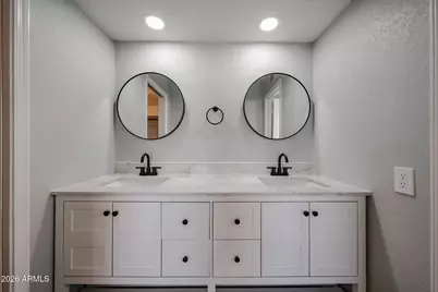 3951 E Waltann Lane, Phoenix, AZ 85032 - Photo 8