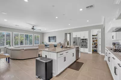 28449 N 68th Avenue, Peoria, AZ 85383 - Photo 10