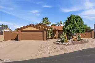 7546 E Dulciana Cir, Mesa, AZ 85208 - Photo 2