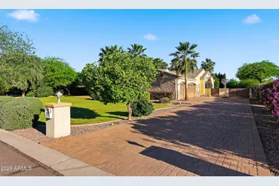 16394 W Hilton Avenue, Goodyear, AZ 85338 - Photo 18