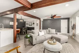 3038 E Avalon Dr, Phoenix, AZ 85016 - Photo 10