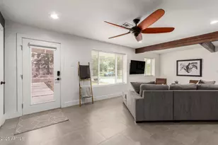 3038 E Avalon Dr, Phoenix, AZ 85016 - Photo 8