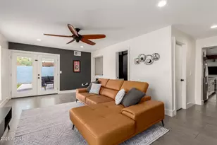 3038 E Avalon Dr, Phoenix, AZ 85016 - Photo 32