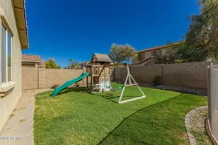 17375 W Buckhorn Trl, Surprise, AZ 85387 - Photo 26