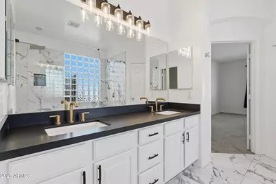 14604 W Clarendon Avenue, Goodyear, AZ 85395 - Photo 24