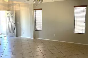 985 E Saddle Way, San Tan Valley, AZ 85143 - Photo 4