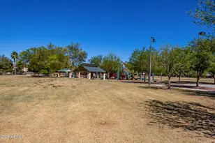 2600 E Springfield Pl, Chandler, AZ 85286 - Photo 32