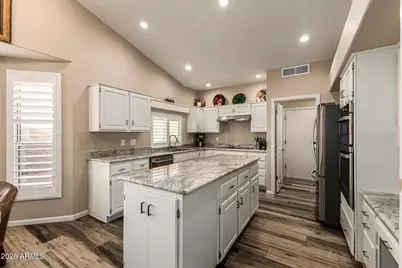 10234 E Cedar Waxwing Drive, Sun Lakes, AZ 85248 - Photo 8
