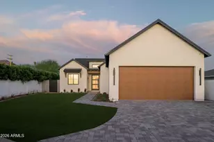 4237 N 41st Pl, Phoenix, AZ 85018 - Photo 2